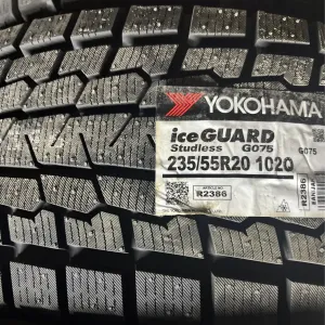 Зима 4шт 235/55R20 Yokohama IceGUARD G075