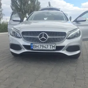 Mercedes-Benz C200 1.6 CRDI 2015г