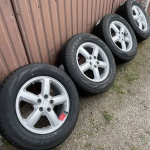 комплект для зими 5x114.3 R17 Kia Hyundai літня резина гума 235/65 R17 Triangle SUV