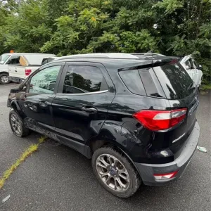 Стекло двери Ford EcoSport переднее левое заднее левое Форд ЭкоСпорт