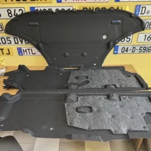 Захист днища / двигуна  Audi Q7 4M 15-24 войлок 4M0825235L  4M0825206j 4m0825205l