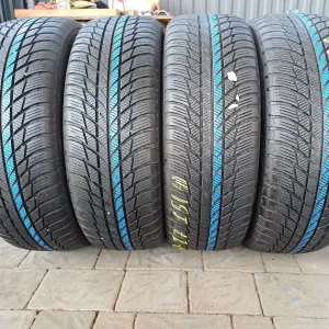 205 60 17 Bridgestone Blizzak LM001 зимові 80%