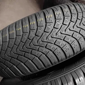 Шини бу 225/60 R17 Falken Eurowinter HS01 SUV Комплект Зима