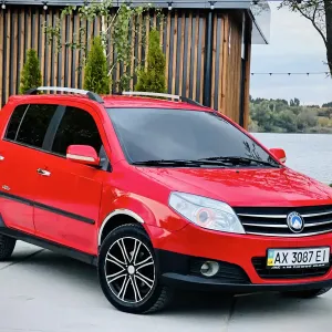 Хозяйский Geely MK Cross 2012 г.в., с ГБО-4