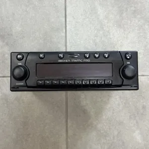 Becker Trafic Pro BE 4733 CD автомагнітола з кодом
