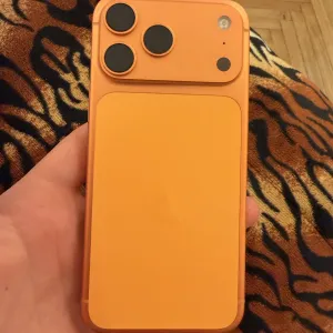 iPhone 17 Pro Max 256 ГБ orange ідеал