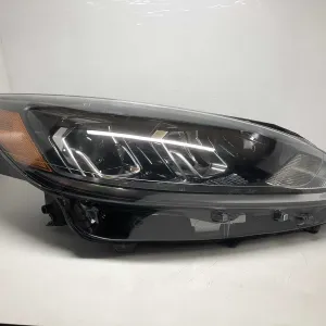 Фара передня права Ford Escape 4 LJ6B13W029AH  Форд Ескейп 4 передняя правая фара передня права фари передні фары передние фара