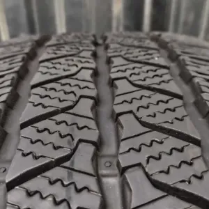 Шини 205/75R16C. Continental. 8,5мм. 2022р. Nokian. с