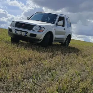 Mitsubishi pejero