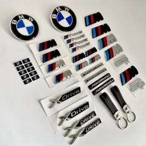 Эмблема емблема шильдик значок BMW M power в решетку на крыло x-drive