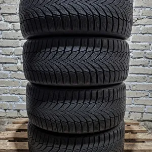 Зимові 225/40r18 Nexen | 8/6mm | 2025 | Made in Korea | Комплект/4шт | Ідеальний стан, без пошкоджень, без ремонтів, без дефектів | Преміум шини