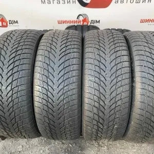 Шини  215/55 R17 Nokian зима  6/6,5 мм
