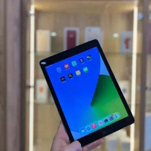 iPad Air 2 64 gb Space Gray Wifi 9.7 планшет з гарантією. ігри робота