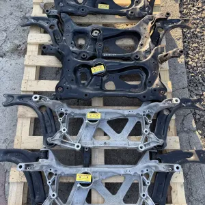 Подрамнік підрамники Passat b6 b7 b8 Skoda a5 a7 Superb Golf Tiguan Touareg Балка