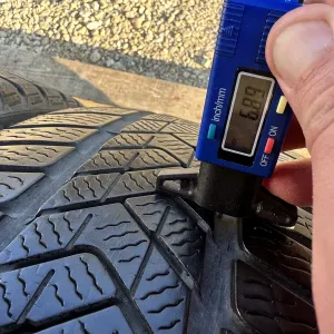 Шини зима 245/45 R18 Pirelli резина комплект