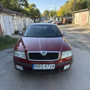 Розборка Шкода Октавія А5 дорестайл 1.9 дизель Автомат ДСГ хетчбек Skoda Octavia A5 Бампер Капот Крило Фара  Телевізор Підсилювач Розбирається Шрот