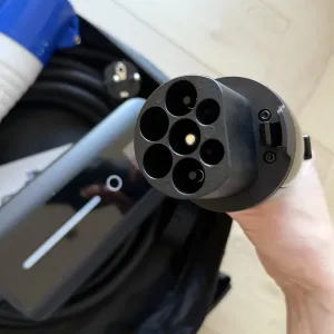 Зарядний пристрій GBT 32А