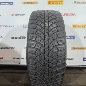 Шини зима 225 40 18 Kumho 1 шт.