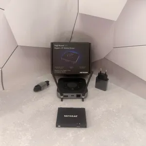 Мобільний WiFi 4G роутер Netgear MR1100 (M1) Б/У. + термінальні антени 3дБ