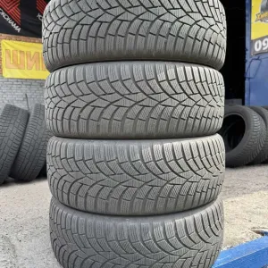 Зимові шини Toyo 205/55 r16