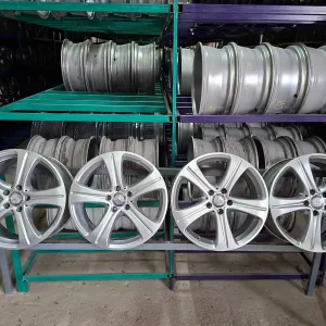 Оригінальні диски Mersedes W-213 5/112 R18 8J ET43.