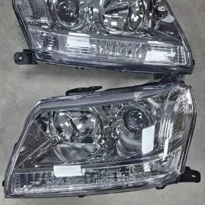 Фара левая правая   Suzuki Grand Vitara Сузуки Гранд Витара 06-12