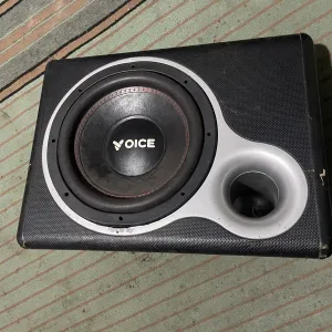 Продам Сабвуфер Voice 30см