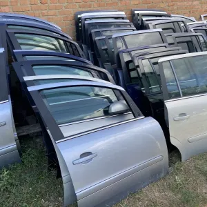 Дверки Опель Зафіра Б , Дверка передня , дверь задня Opel Zafira двері