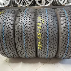 255 55 19 Vredestein 4×4 зимові, 2022 рік