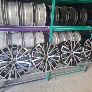 Оригінальні диски Фольцваген 5/112 R17 7J ET39 Volkswagen 7N0 601 025 D.