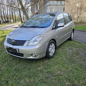 Toyota Corolla Verso 2002 рік 2.0 дизель для військових