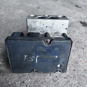Блоки Абс ABS фольксваген Т4 Т5 Кадді Тауран