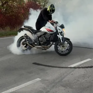 Honda cb600 hornet 2010