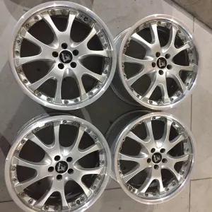 5/100 r18 8jet35 audi wv диски резина шини