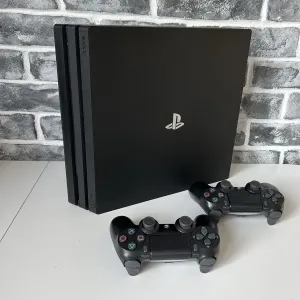 Ps4 pro 1 tb - 20 игр, 2 джойстика - ПО 14.0