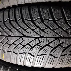 225/45 17 Kumho Winter Craft 71 ПАРА ШИНИ Б/у зима