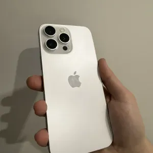 Оригінальні запчастини до Apple iPhone 16 Pro Max!