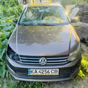 Продам Volkswagen Polo 2015 рік 1.6 газ/бензин після прильоту.