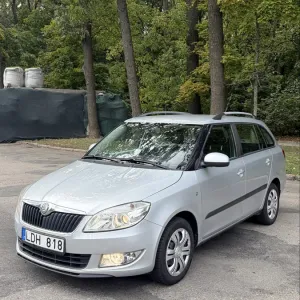 Skoda Fabia 1.6 дізель 2010 року в гарному стані