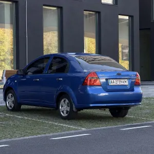 Chevrolet AVEO 2008 рік  1.5 Стан близький до ідеала, Без гнилі та ржавчини нічого не мальоване