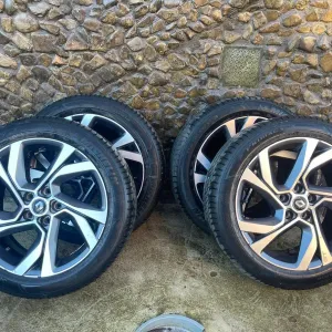 Колеса/диски оригінал Reno/Nissan  5/114.3 r18