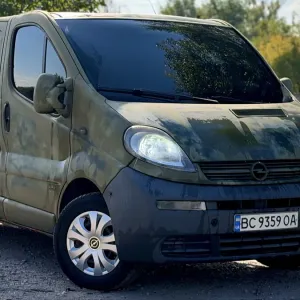 Opel Vivaro  1.9 dti укр регистрация.