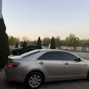 Продам Toyota Camry 2008 год ( газ / бенз )