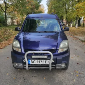 Рено Кенго 2004р 1.6бен 2005