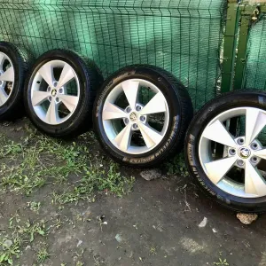 Оригинал диски  резина Vag R16 5/112 Skoda Octavia A5 A7  SuperB,Зима