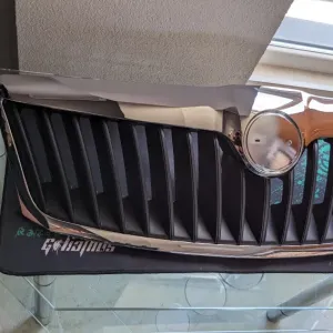Решітка радіатора Skoda Octavia A5,09-13 р. з хром. рамкою
