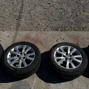 Продам шини с дисками мазда 5.114.3