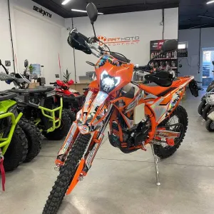 Новий STN V8 Enduro Рівне Артмото