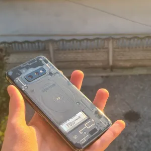 Samsung s10e 128/6 телефон самсунг с10е
