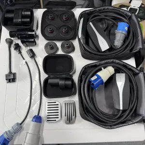 Оригінальна зарядка для Тесла \Tesla - mobile charger gen 2 (16A+32A) Перехідник CCS швидкісна зарядка тесла 3 Y S X